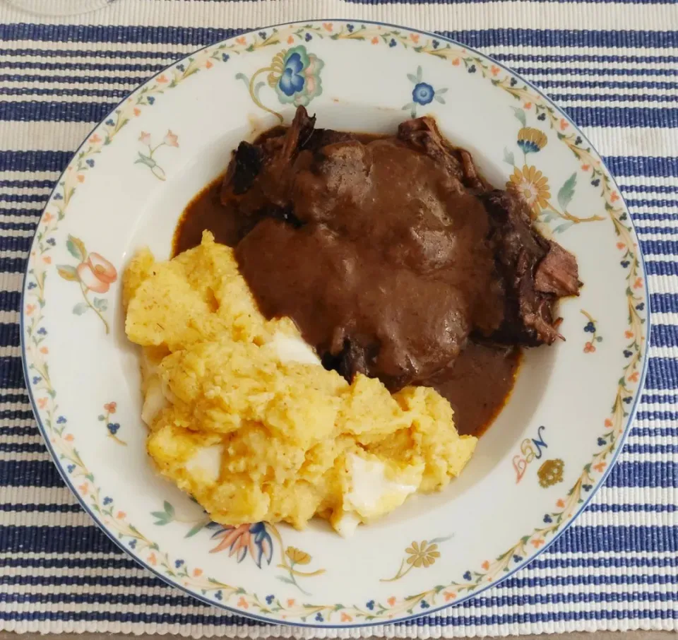 Brasato with polenta and cheese|Ery_05さん