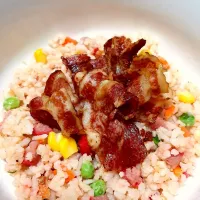 Snapdishの料理写真:Bacon Fried Rice 🥓|ellaellaemさん