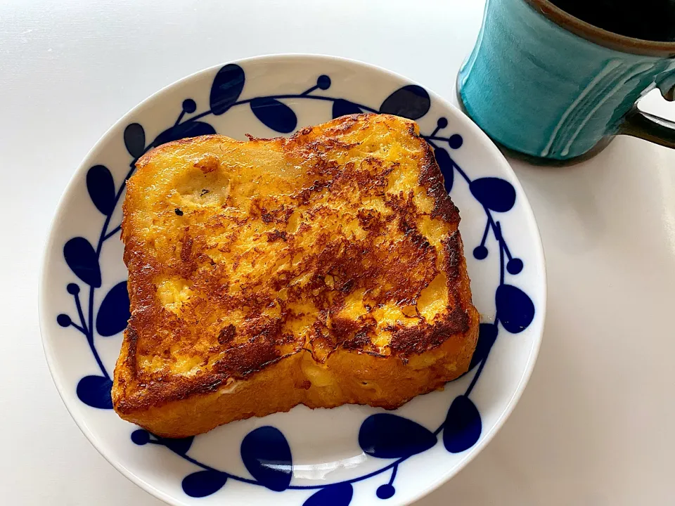 手作り食パンでフレンチトースト🤤|ずずさん