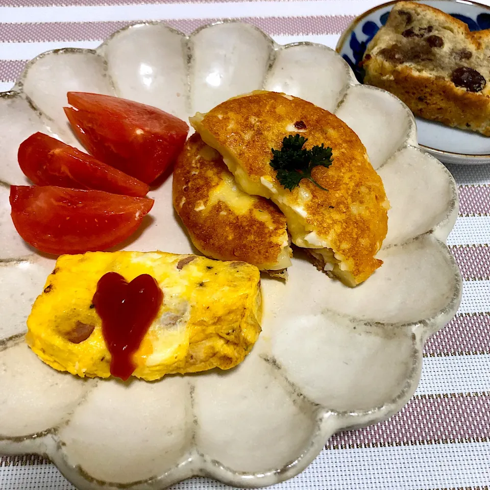 ポテサラでいももちチーズの朝ごはん|ゆかｕさん