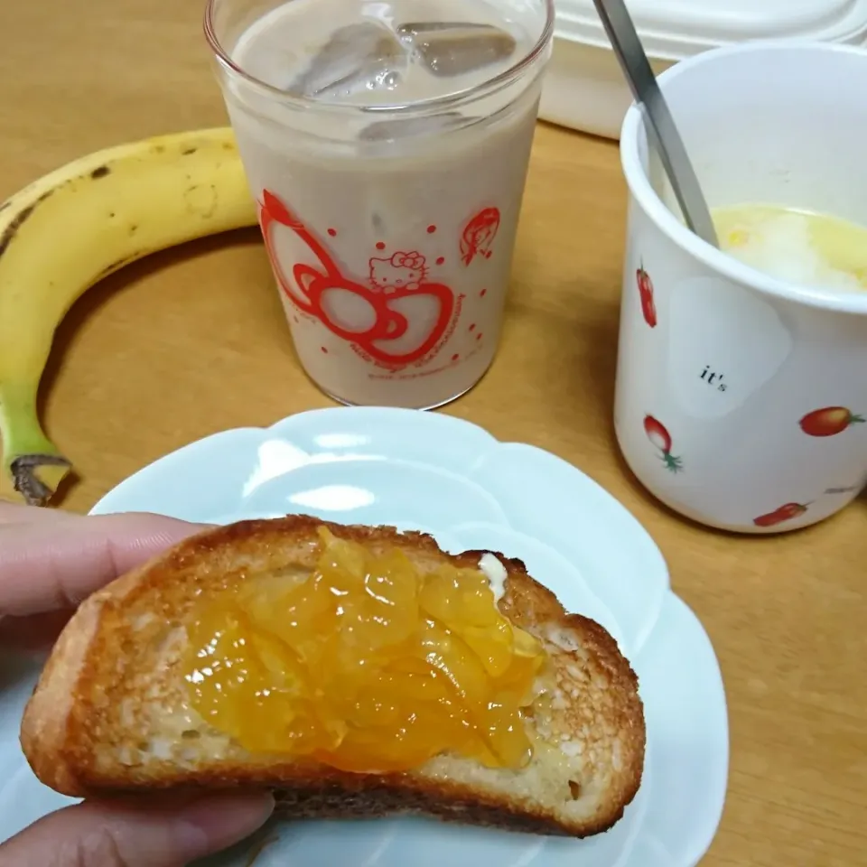 朝食🍊🥖|しまだ ちえこさん