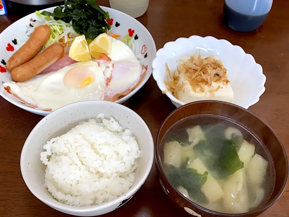 朝ごはんのような昼ごはん。|おもちママさん