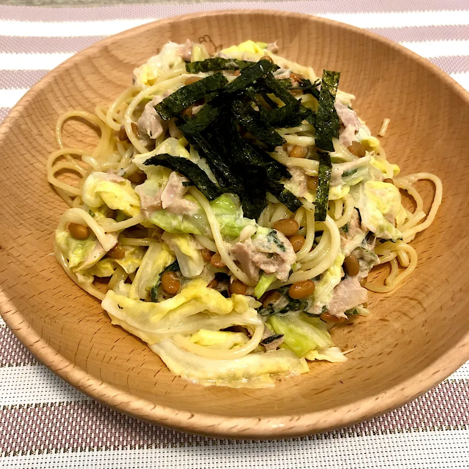 Snapdishの料理写真:納豆パスタのお昼ごはん|ゆかｕさん