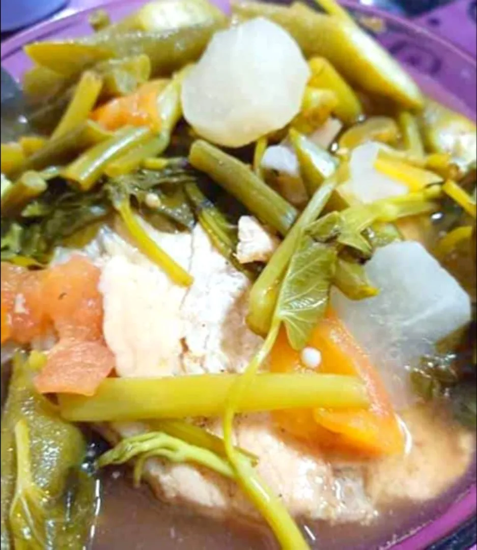 Sinigang na Salmon!|Cooking Joyさん