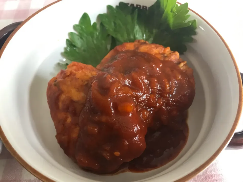 Snapdishの料理写真:おからと豆腐、重ね煮で煮込みハンバーグ|ともさん