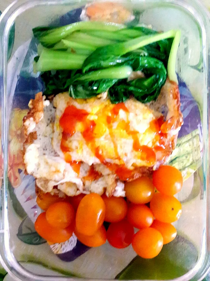 Snapdishの料理写真:Lunch -vege,eggs,cherry tomatoes|krisさん