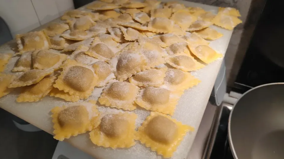 Ravioli stuffed with vegetables and cheese|Ery_05さん