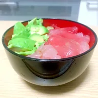 マグロアボカド丼|季秋穣子さん