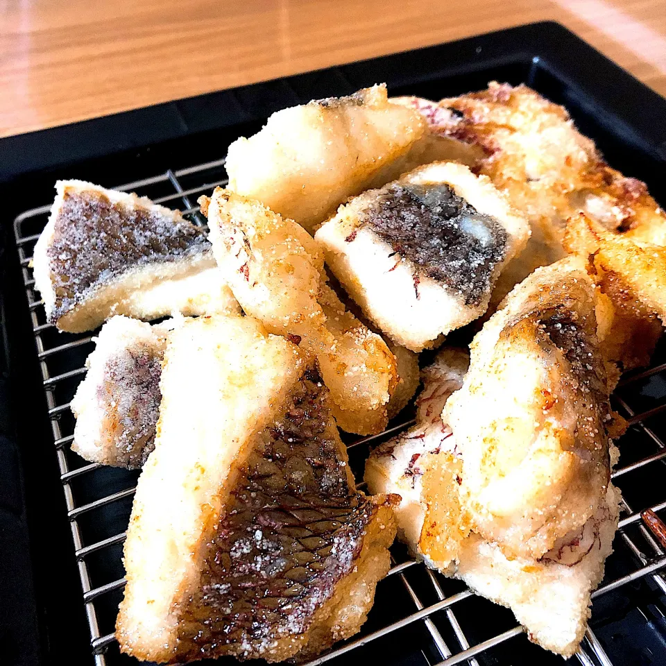 Snapdishの料理写真:鯛の唐揚げ|kayoさん