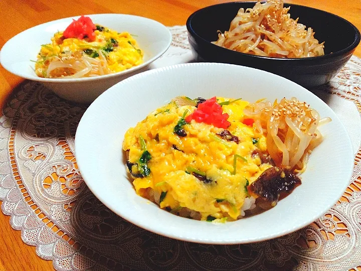 Snapdishの料理写真:玉子丼|🌻ako ·͜·♡peco🌻さん