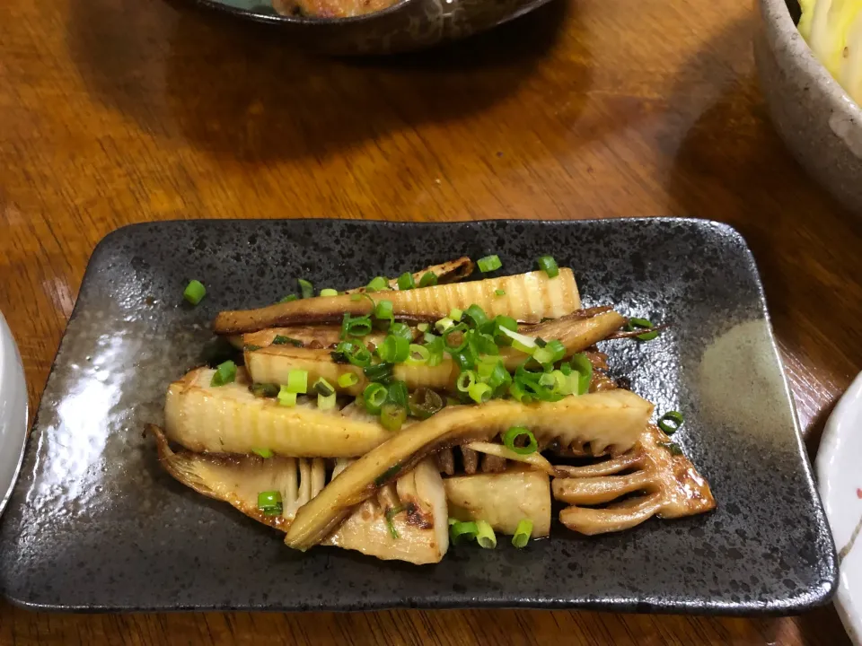 タケノコのバター醤油焼き|さんだーさん