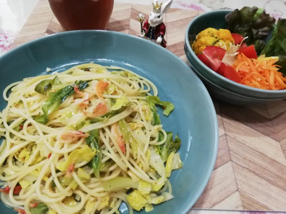 4/22
作りおき春きゃべつとさくらエビのペペロンチーノ風からのパスタ😋|たえさん