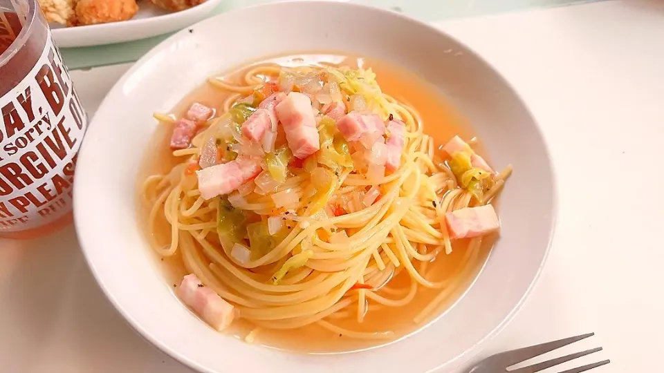 あっさり塩味トマトバジル風味パスタ🍝|mky710801さん