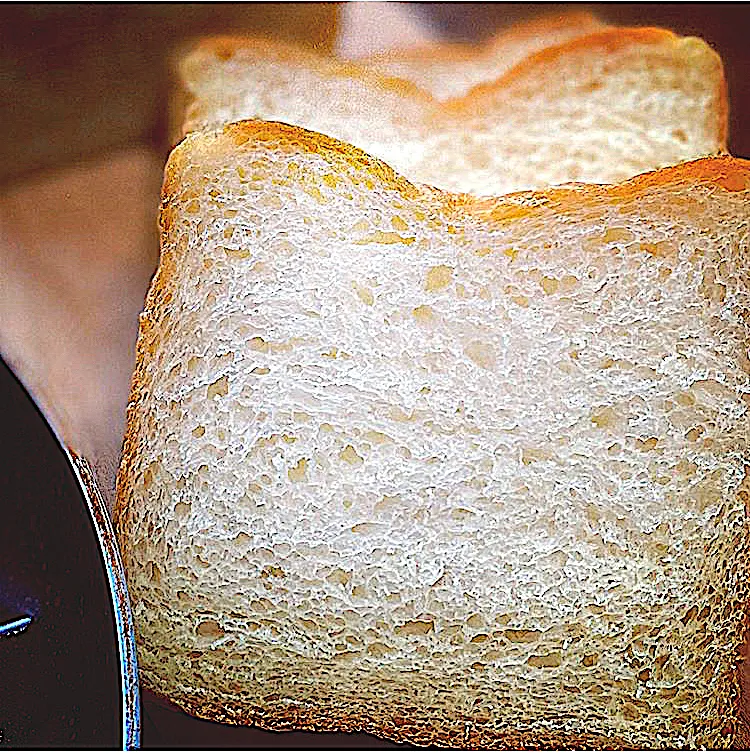 Snapdishの料理写真:ホップ種でセントルザ・ベーカリーの食パン🍞を焼いてみよーーー٩( ᐛ )و|カンカンさん