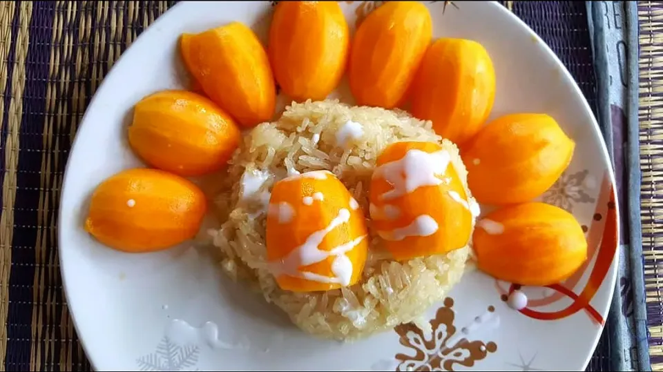 Marian Plum with coconut milk sauce sticky rice|Supattra Jakthapoさん