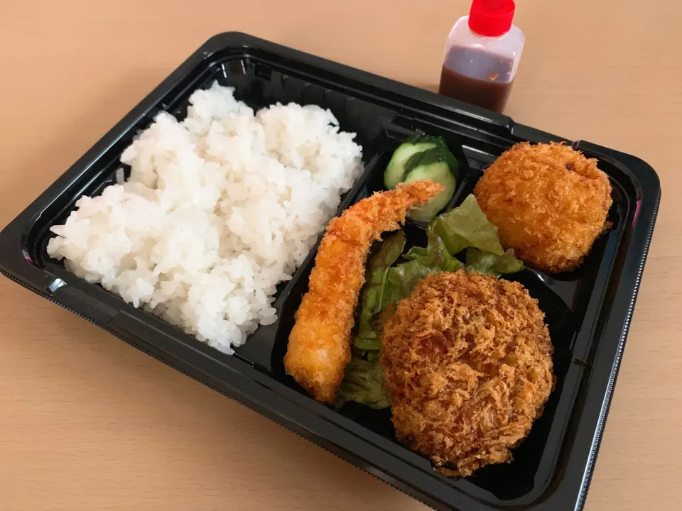 Snapdishの料理写真:デラックス弁当🍱|chan mitsuさん