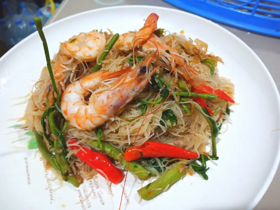 หมี่ผัดกระเฉด|Auiiさん