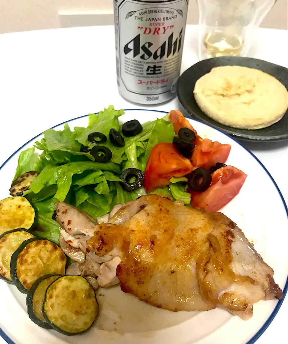 Snapdishの料理写真:チキンステーキ 白ワインクリア🍾|Masamiさん