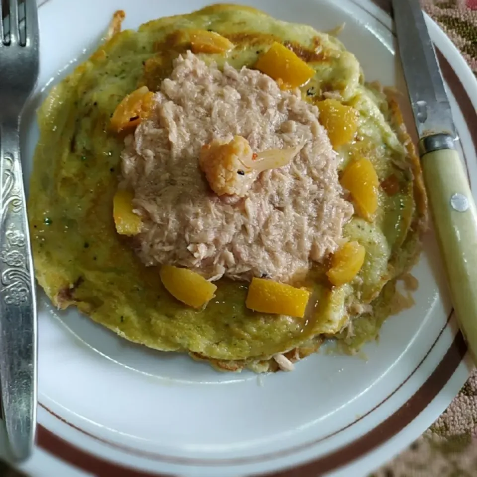 pancakes with cheese & tuna fish 😋🤫🤤|lamisさん