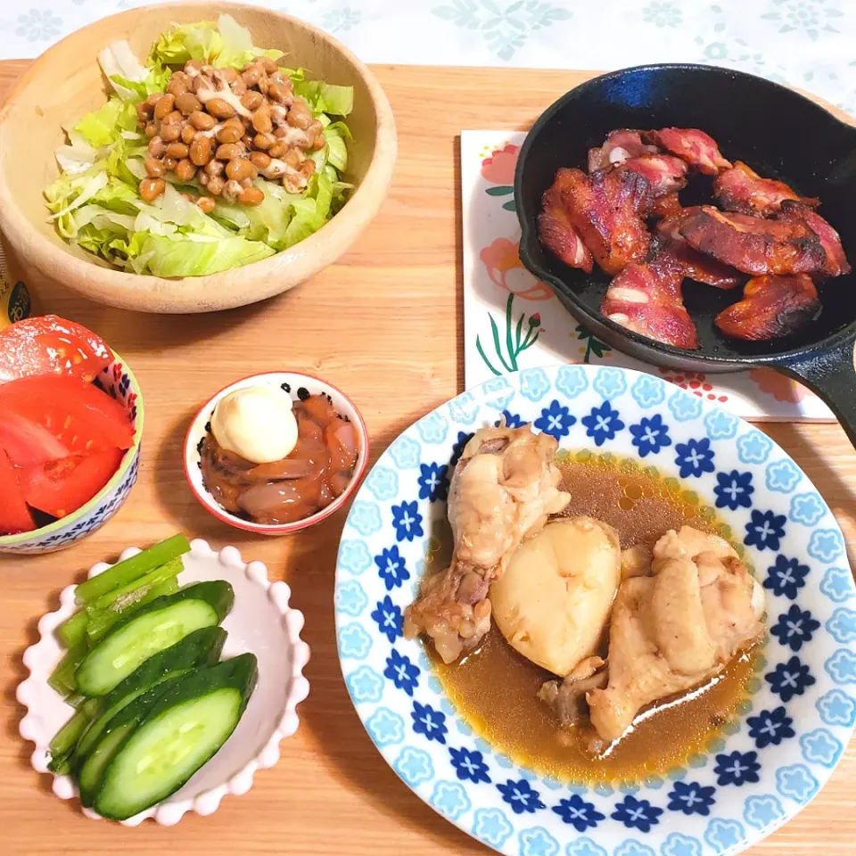 代わり映えなし！家飲み🍺カリカリポーク美味しいよ😋|Maho Sanoさん