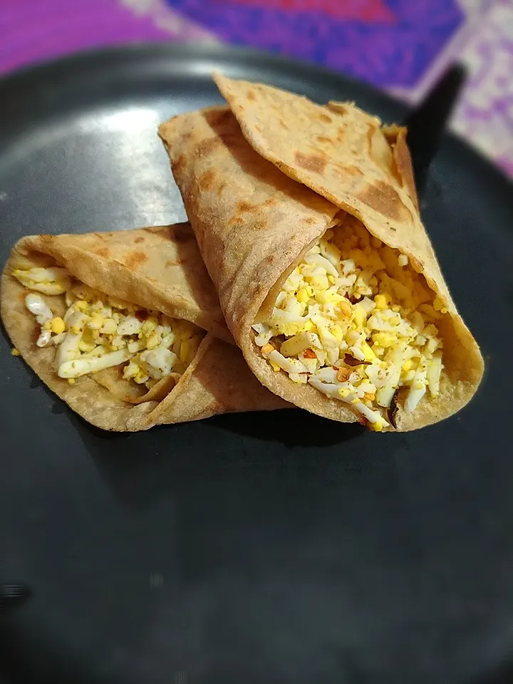 Boiled egg chapati roll...!!|Hagridさん