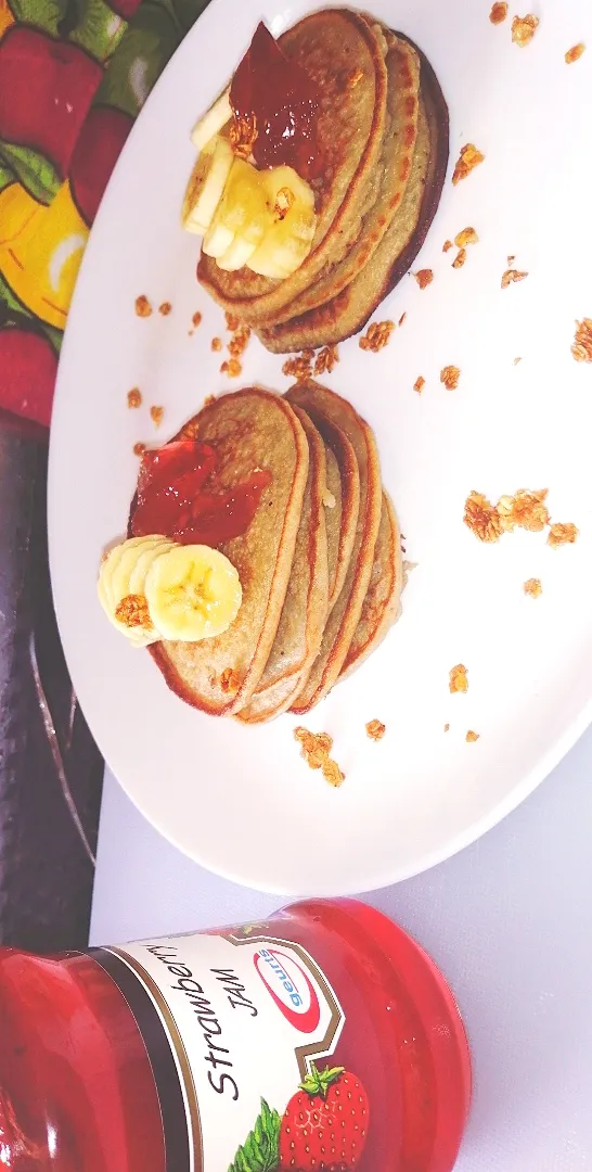 Banana/oatmeal pancakes|Rhodel Purpleさん