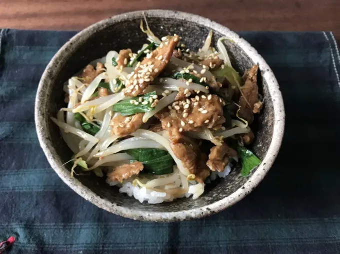 レンジで！大豆のお肉のスタミナ丼|マルコメ キッチンさん