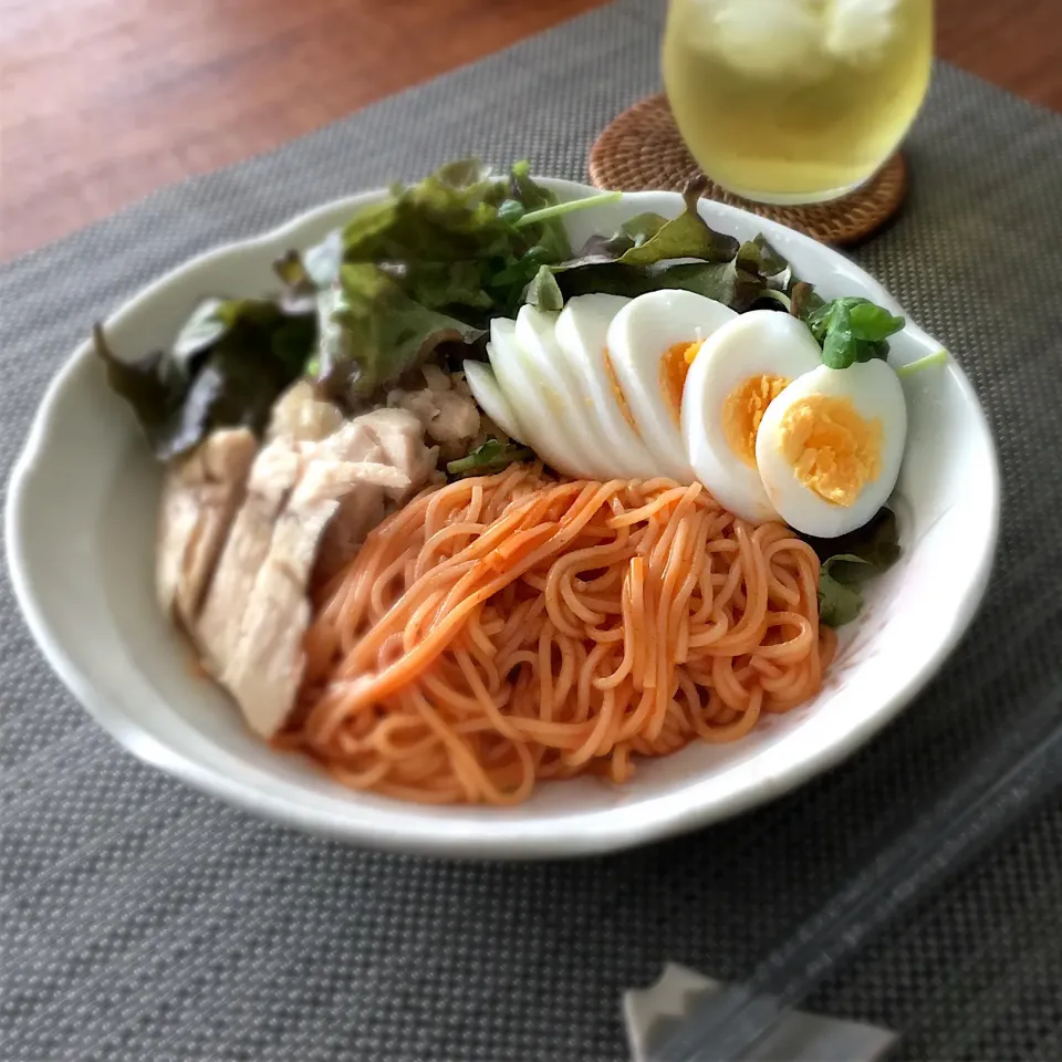 ひやむぎとサラダチキンで韓国風冷麺|𓇼 Ⓢ Ⓗ Ⓘ Ⓝ Ⓞ Ⓑ Ⓤ 𓇼さん