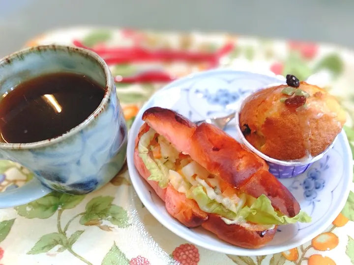 オレンジピールのロールパンかまごさんどとリンゴレーズンマフィン🍎|にこさん