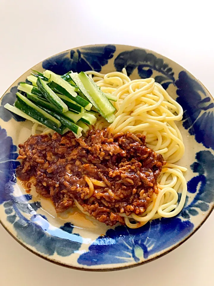 ジャージャー麺ランチ|Nagashima  Yukoさん