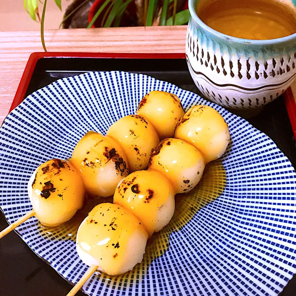 😁食べちゃってください。 僕の🍡みたらし団子|Sの食卓さん