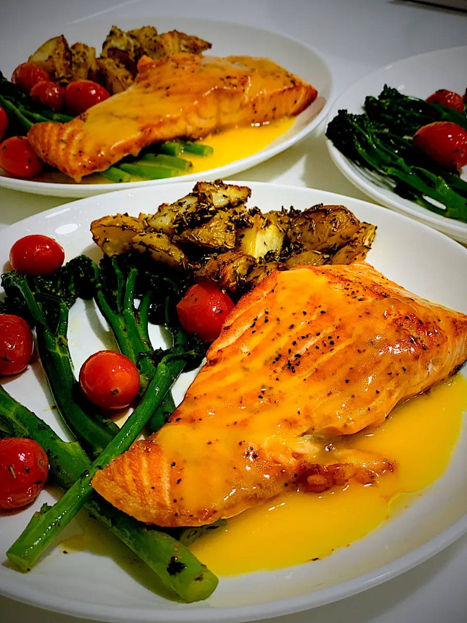 Pan seared Salmon with Lemon Butter Sauce|Wukongさん