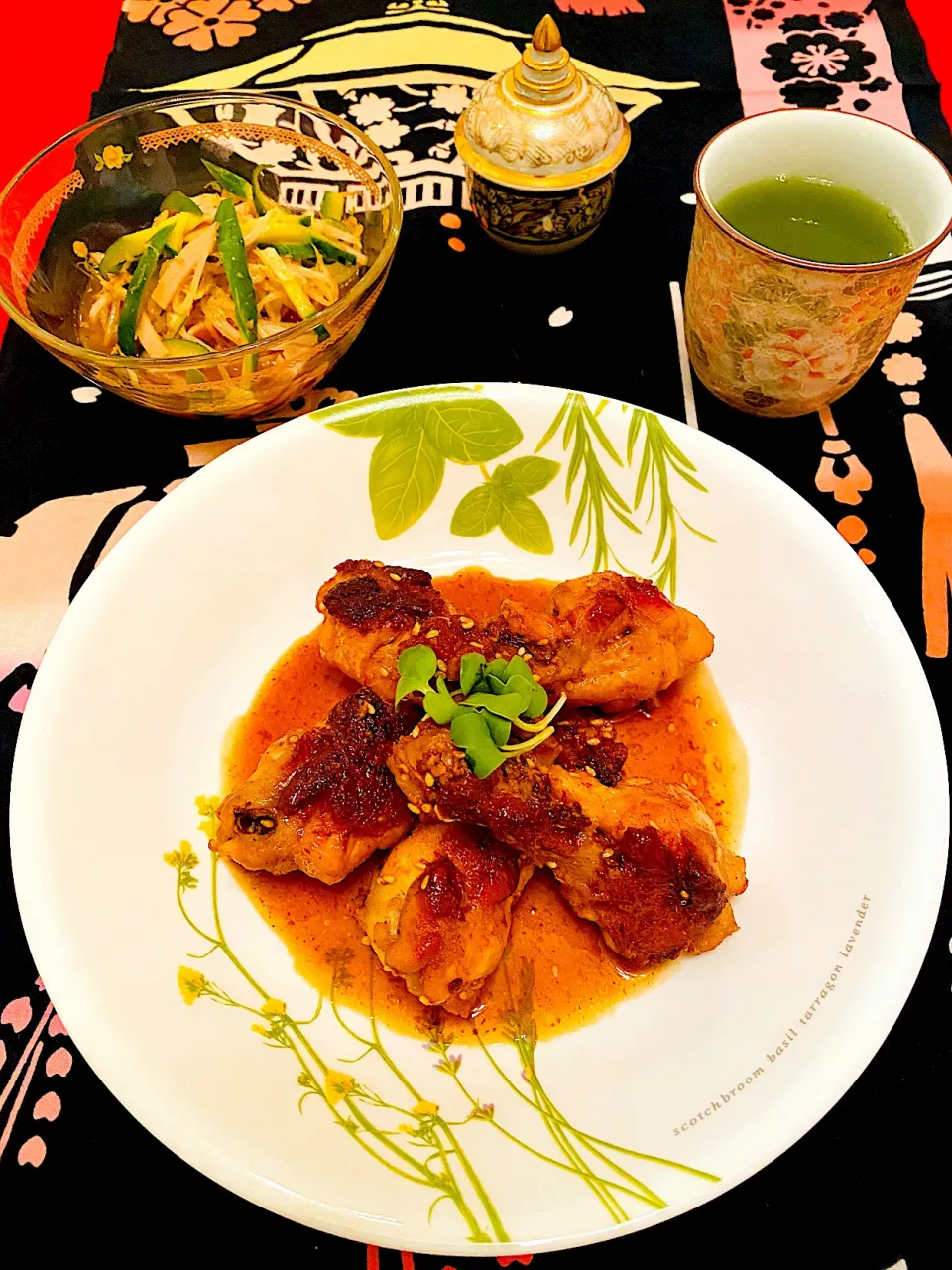 手羽元の甘酢煮&細もやしと胡瓜🥒の胡麻サラダ🥗|🐶dekochoro🐶さん