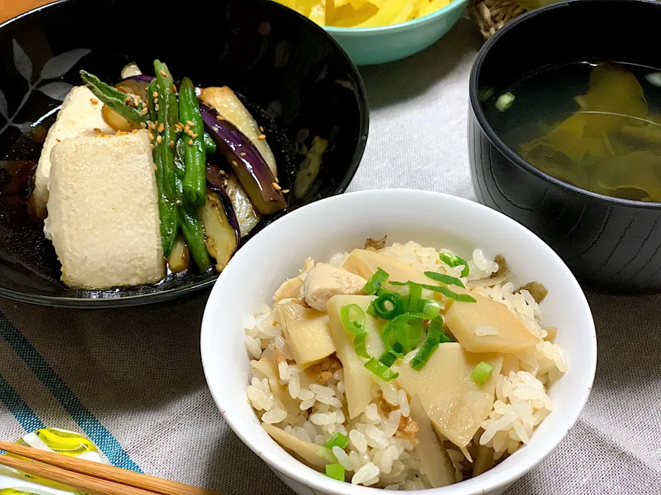 本日の夕食　竹の子ご飯と揚げ出し豆腐と野菜　メカブのお吸い物|なおみさん