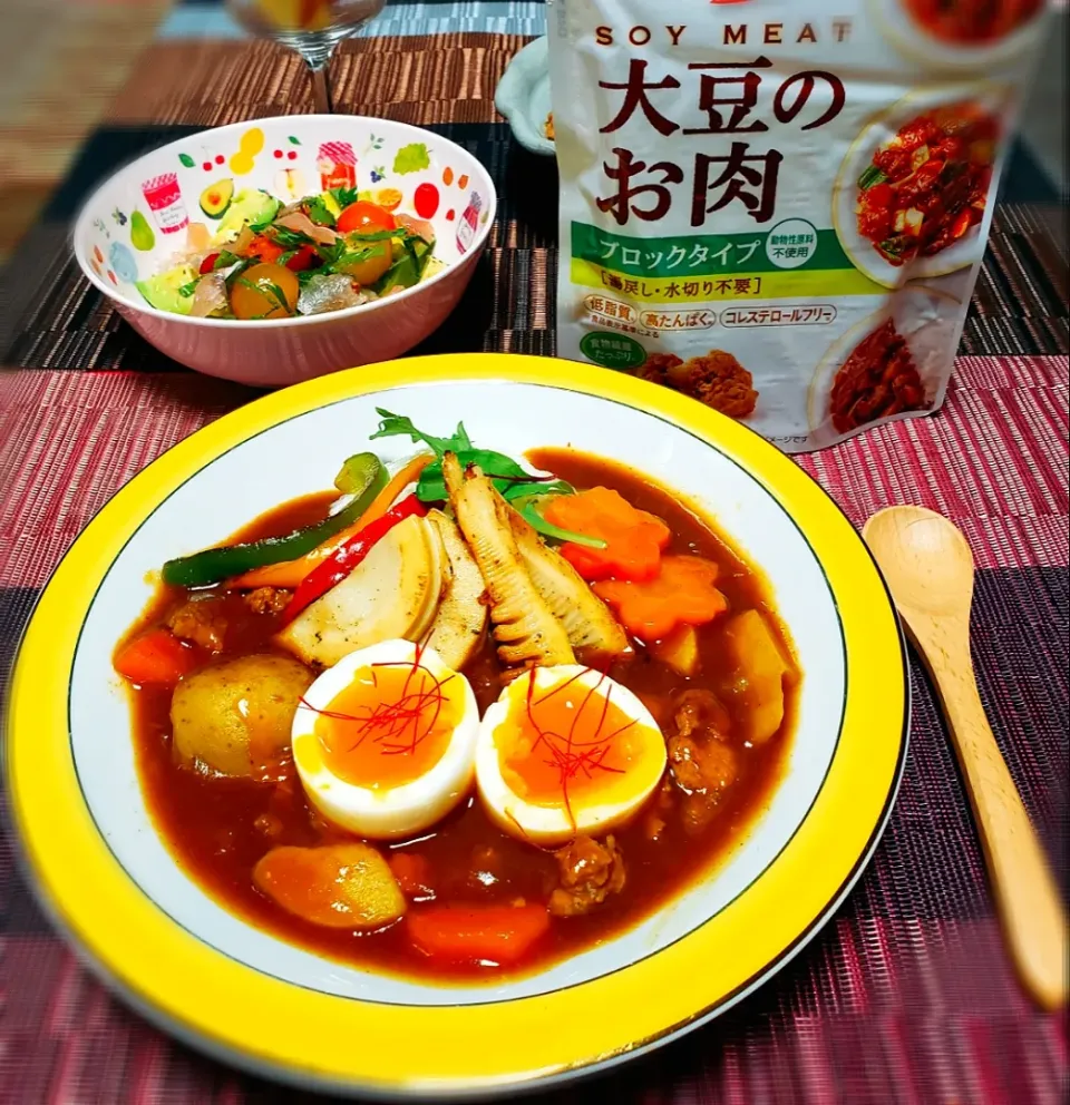 大豆のお肉でヘルシ―👍
筍たっぷり
春のカレー🍛|yukaringoさん