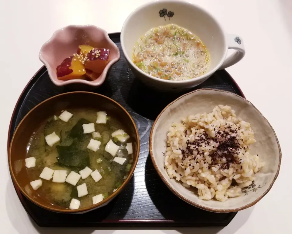 納豆ﾜﾝﾌﾟﾚｰﾄ朝ごはん🍚|ポロポロさん