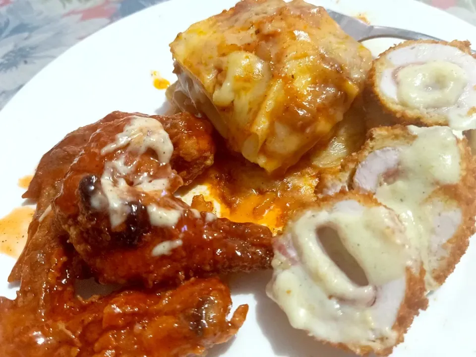 Lasagna, Buffalo Wings and Chicken Cordon Bleu|The Wretched Chefさん