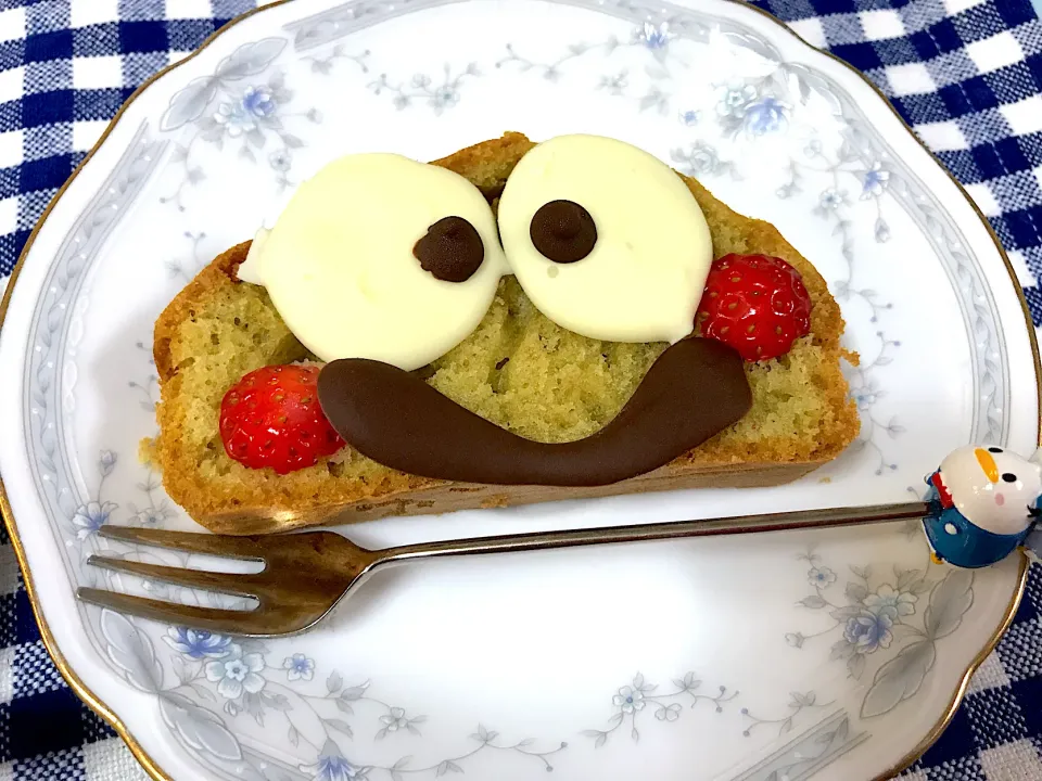 抹茶のパウンドケーキからのケロちゃん🐸|えいぽんさん