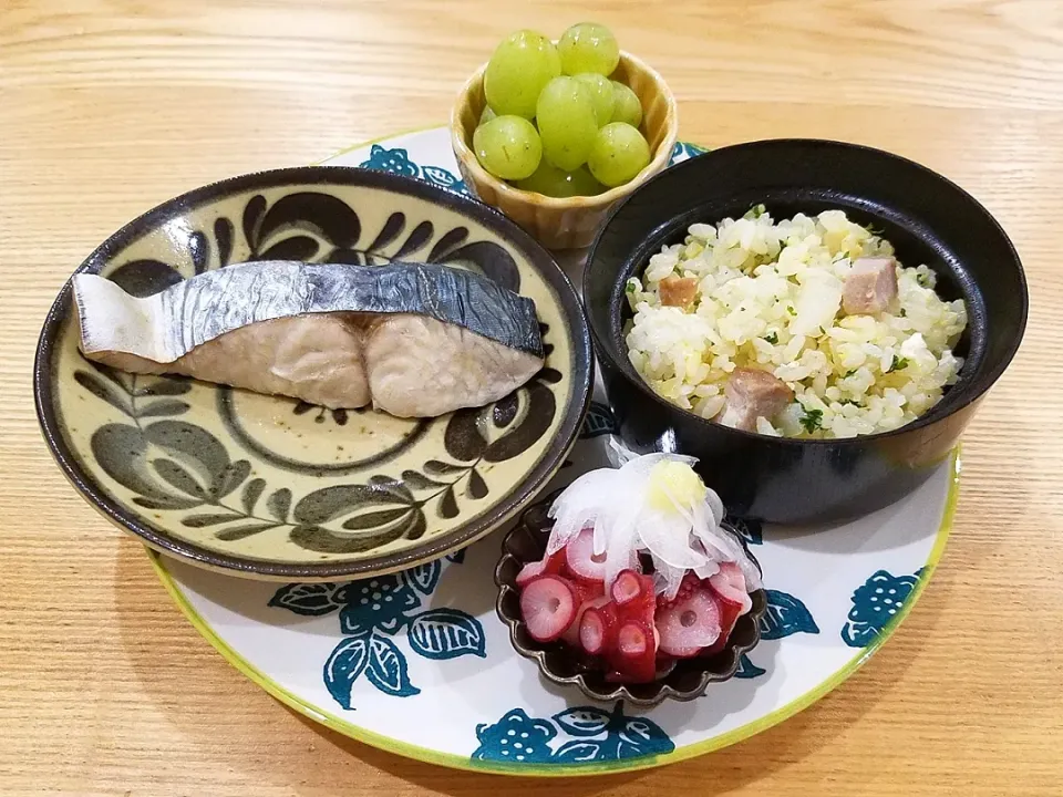 息子ちゃん。晩ごはん|ひんひさん