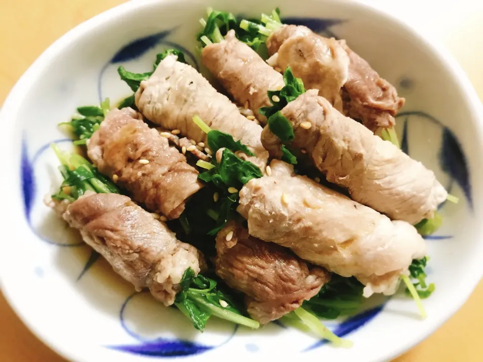 Snapdishの料理写真:cocopoteitoさんの【レンジで簡単】ポン酢でさっぱり豆苗の豚肉巻き #楽天レシピ|楽天レシピさん