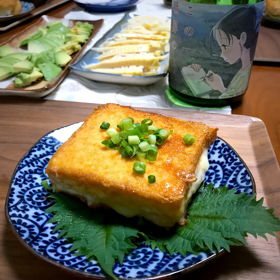 Snapdishの料理写真:あゆ♡さんの料理 絹揚げのとろ～りチーズのはさみ焼き♡|ももさん