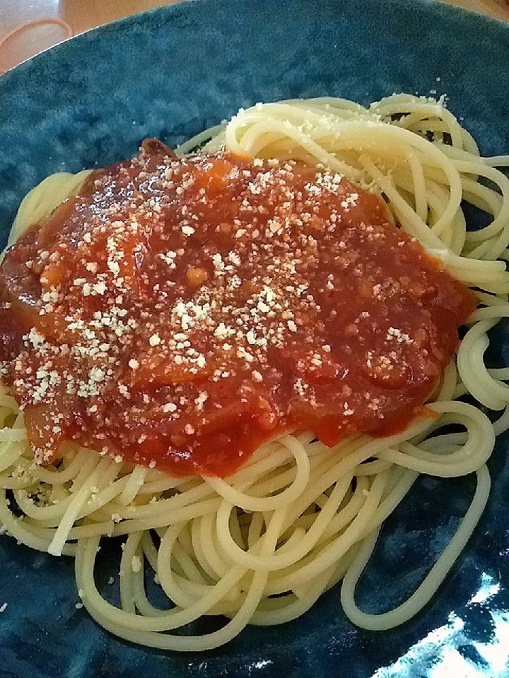 Snapdishの料理写真:ミートソースパスタ(自宅休日lunch)|みどりさん