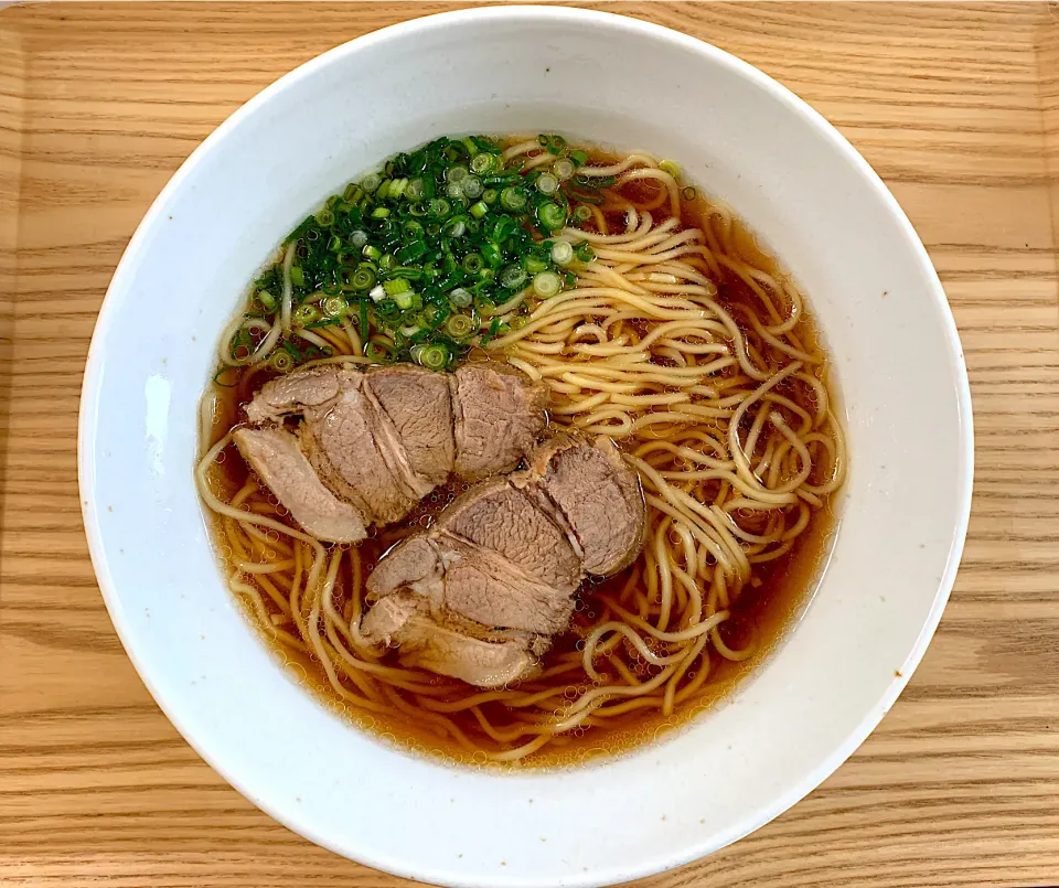 五種類の出汁の醤油ラーメン|浅草橋百そばさん