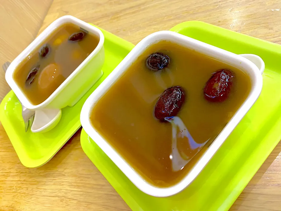 Chinese taxillus twig tea with red date and lotus seed|skyblueさん