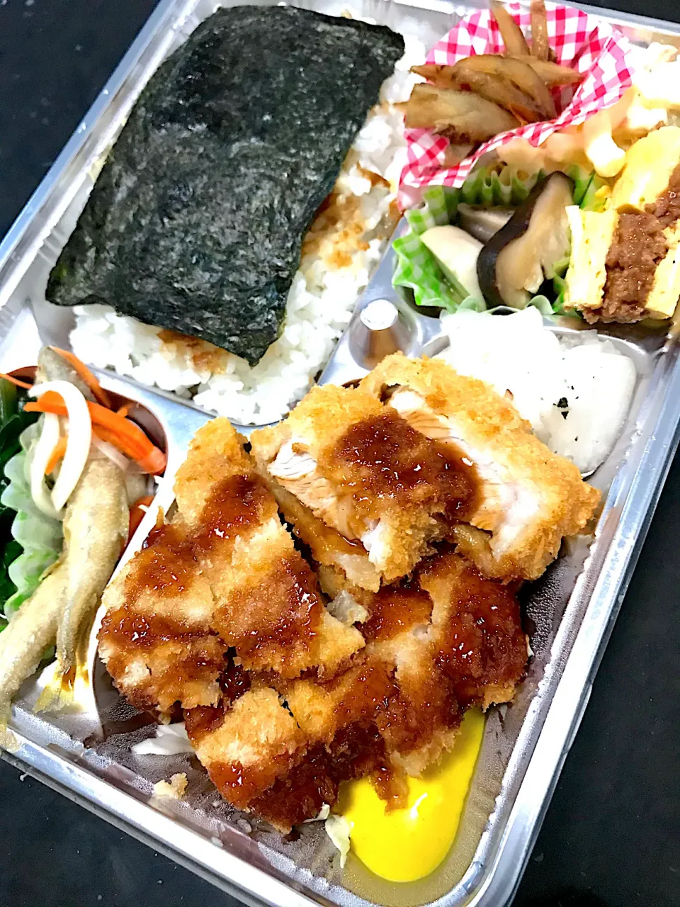 餃子屋気ままさんのテイクアウトお弁当|saturnさん