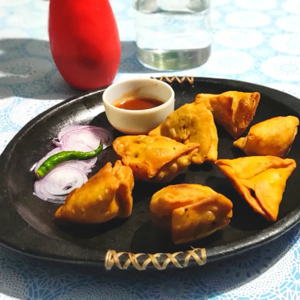 Snapdishの料理写真:Samosa|Rakhi Bina Ghoshさん