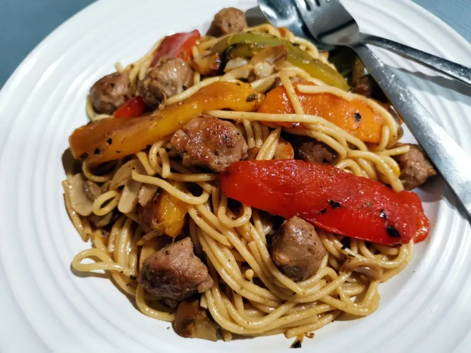 Meatball roast pepper spaghetti|winniewuさん