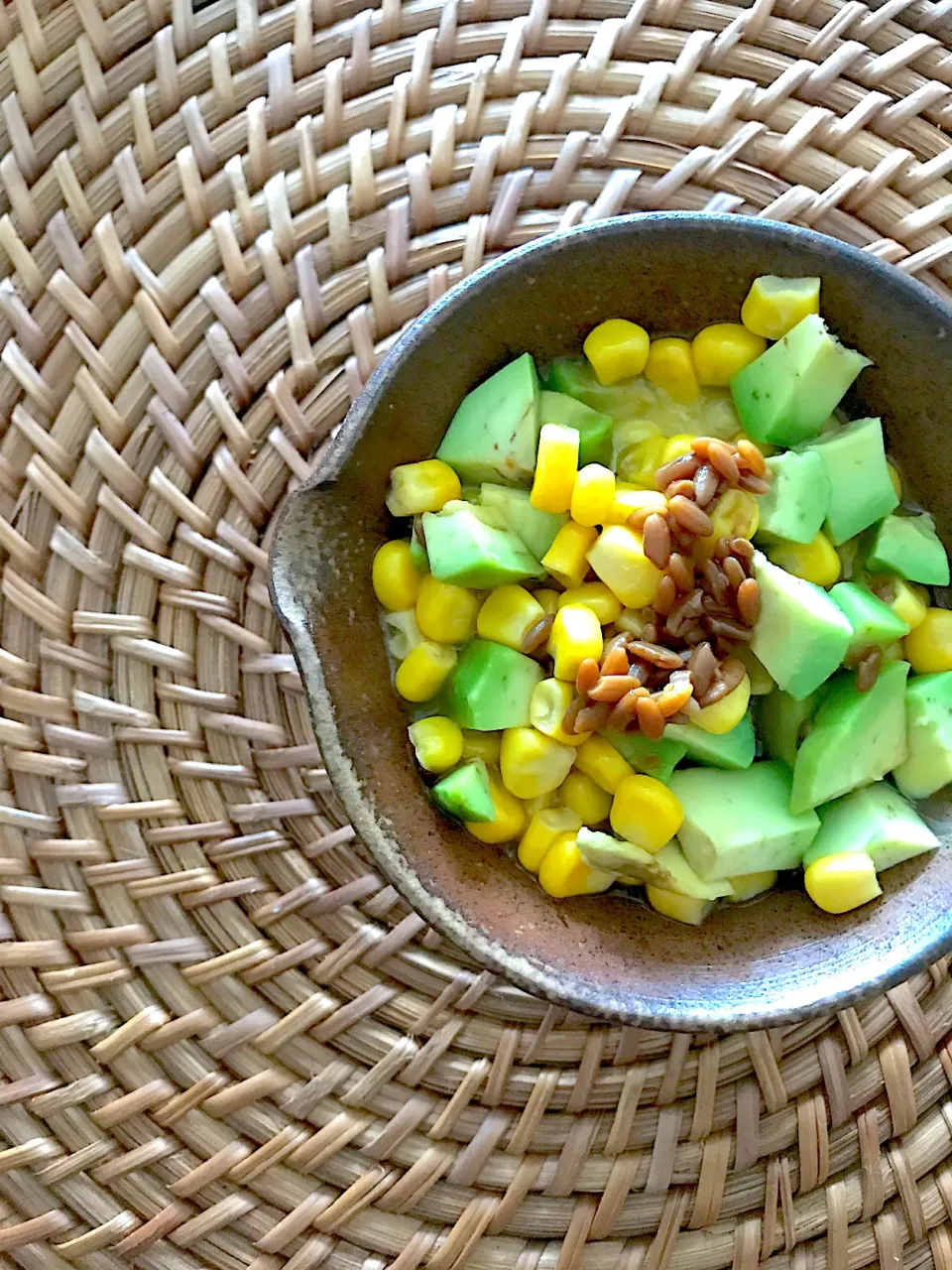 醤油麹でバターコーンアボカド🥑🌽|sonokoさん