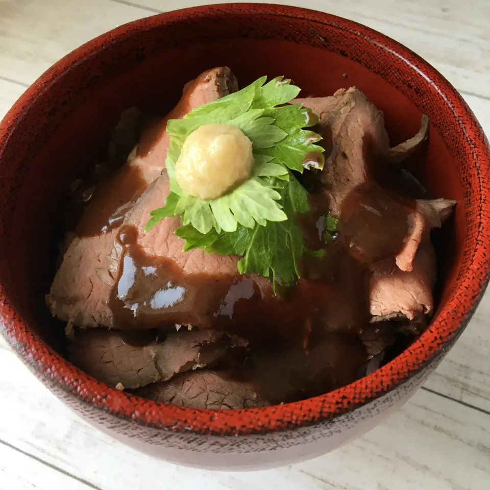 ローストビーフ丼|はるさん