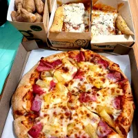 Pizza cravings today|Gie Belicano Dela Cruzさん